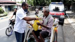 Polres Probolinggo Kota Berikan Sembako kepada Masyarakat