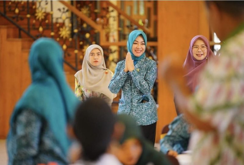 Ketua TP PKK Kota Probolinggo, Dokter Evariani, yang juga menjabat Bunda Inklusif 