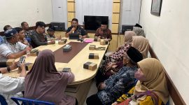 Belasan Orang tua remaja yang terlibat gengster 