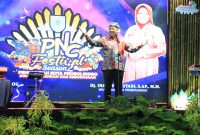 Walikota Probolinggo dr Aminuddin saat membuka Festival