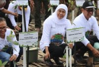 Gubernur Jawa timur Khofifah