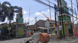 Pembangunan Proyek Tugu Batas Kota Probolinggo