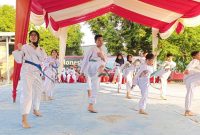 Peserta ujian atlet Taekwondo saat menjalani ujian dengan penuh semangat