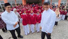 Walikota Probolinggo dan menteri Sosial saat berkunjung di Sekolah Rakyat