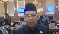 Walikota Probolinggo usai Rapat Paripurna di Kantor DPRD