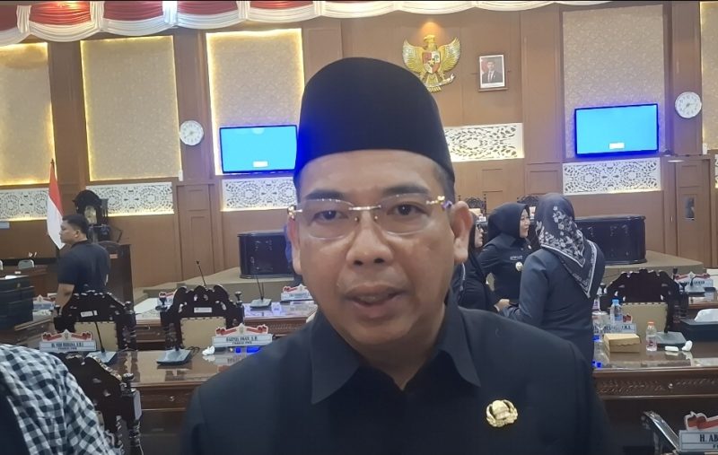 Walikota Probolinggo usai Rapat Paripurna di Kantor DPRD