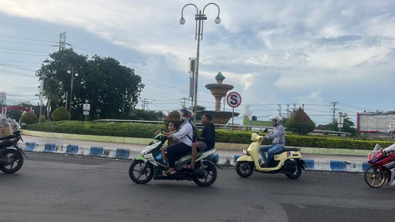 Jalan kawasan gladak serang kota Probolinggo