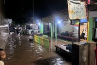 Salah satu jalan di kota Probolinggo yang tergenang air hujan