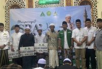 Pemberian santunan guru ngaji oleh GP Ansor  Kota Probolinggo