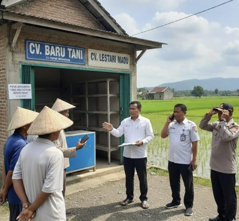 Gambar Ilustrasi Kios Pupuk Resmi 