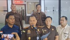 Kajari Kota Probolinggo saat pers rilis