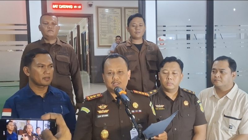 Kajari Kota Probolinggo saat pers rilis 