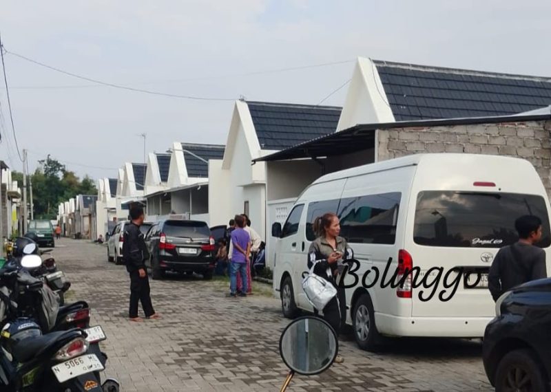 Situasi saat pelacakan 7 koper melalui signal GPS di Kota Probolinggo