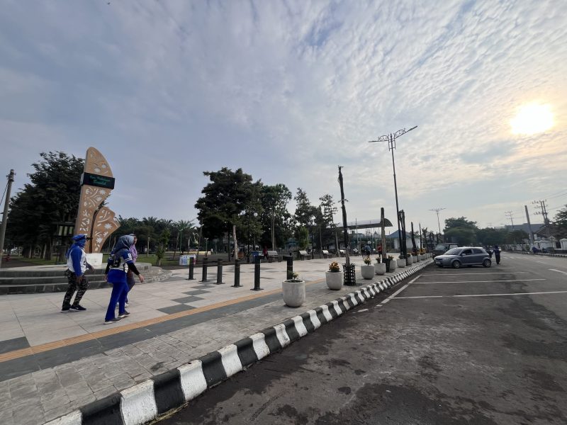 Kawasan Alun -alun Kota Probolinggo Bebas PKL